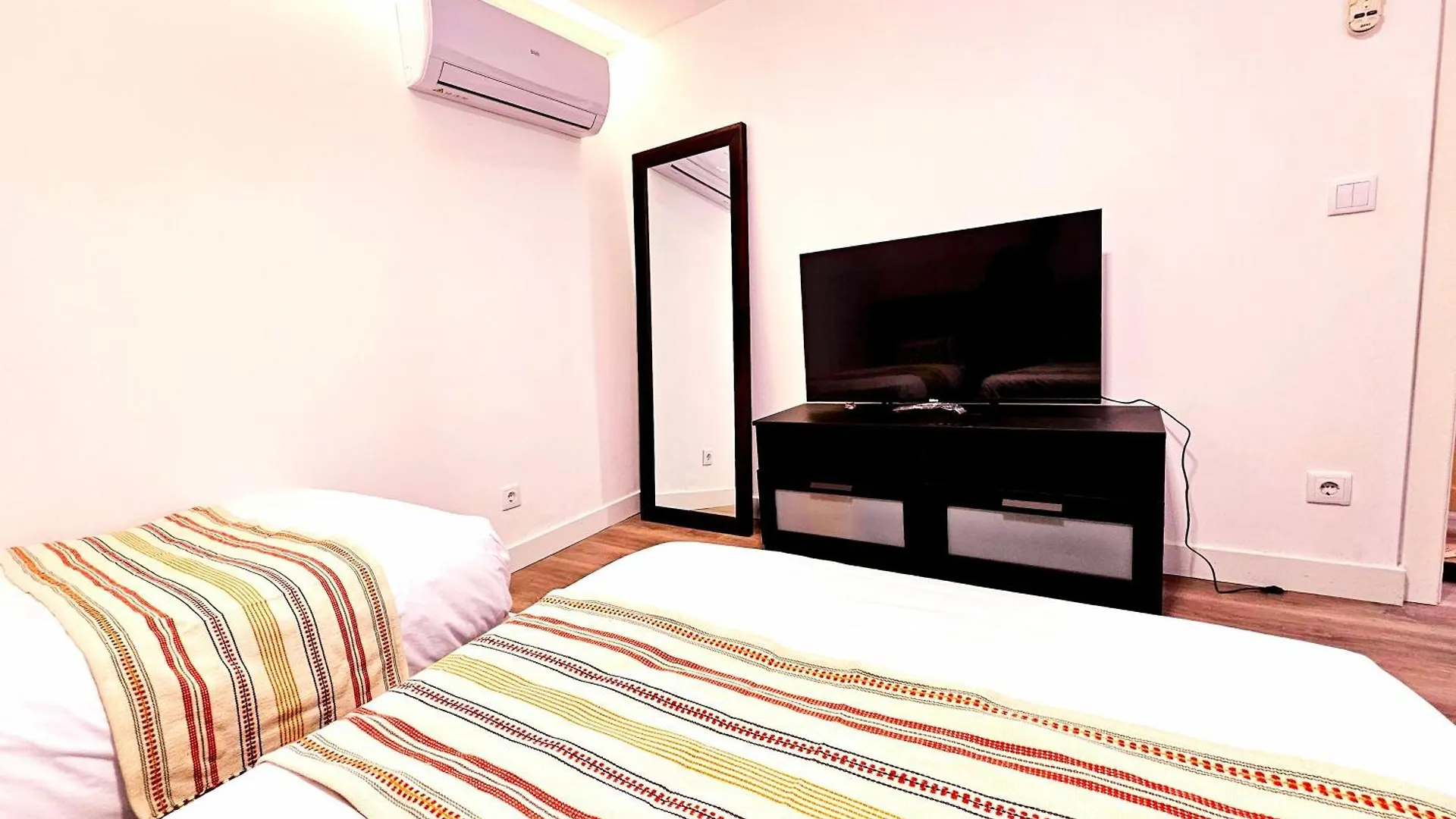 Peers Guest House Cascais