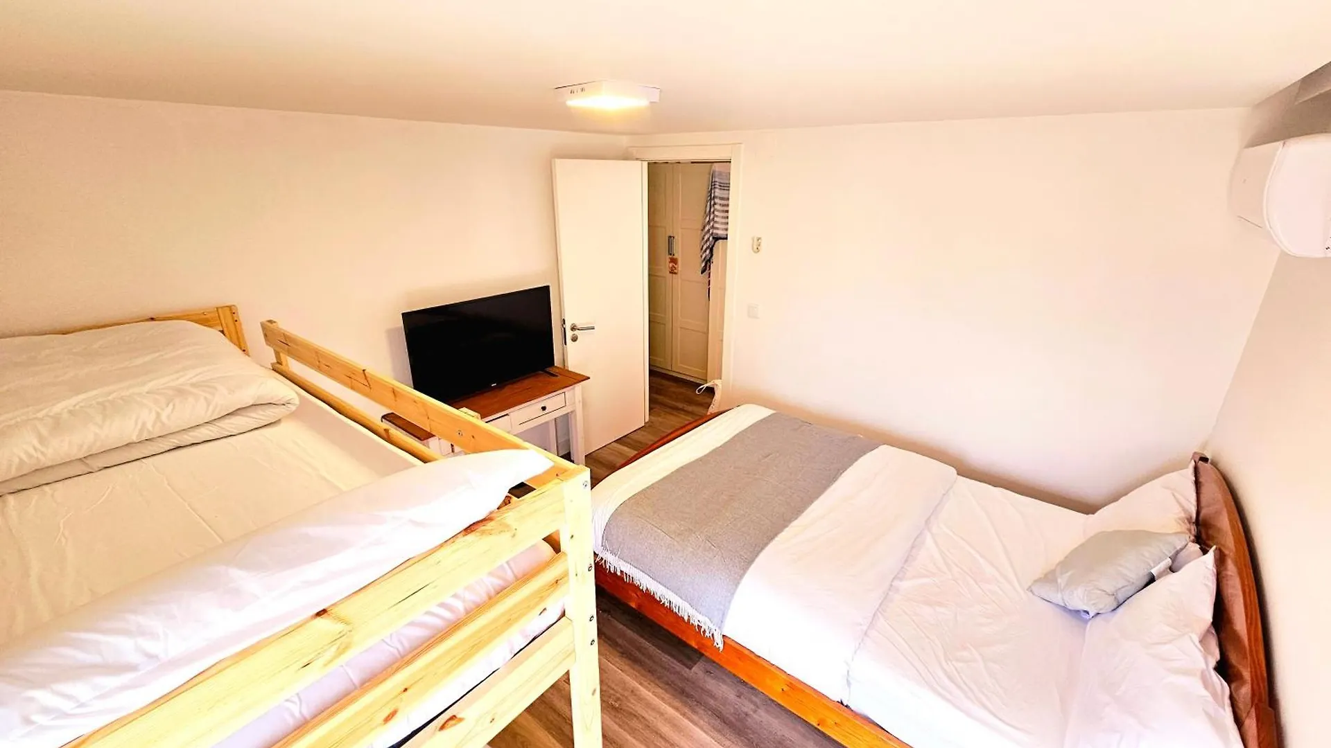 Peers Guest House Cascais