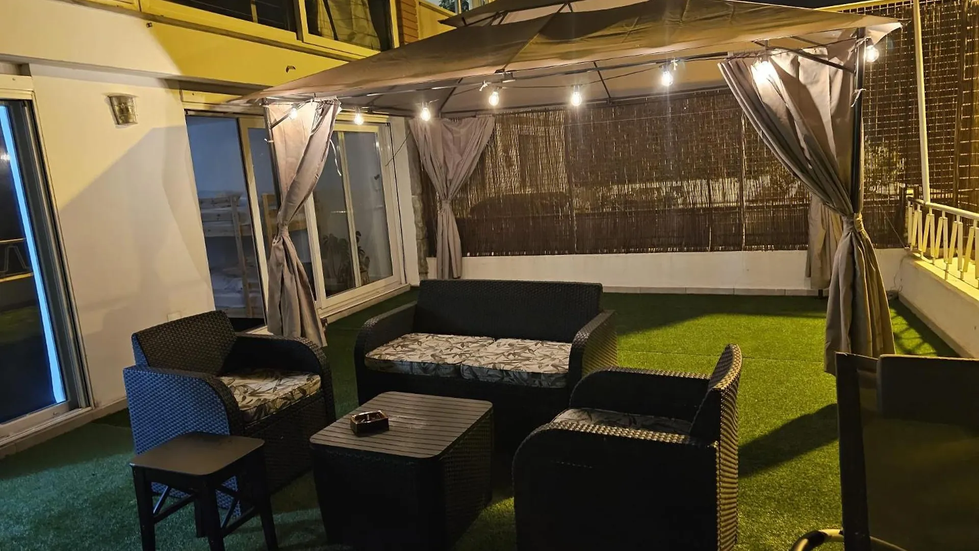 Peers Guest House Cascais