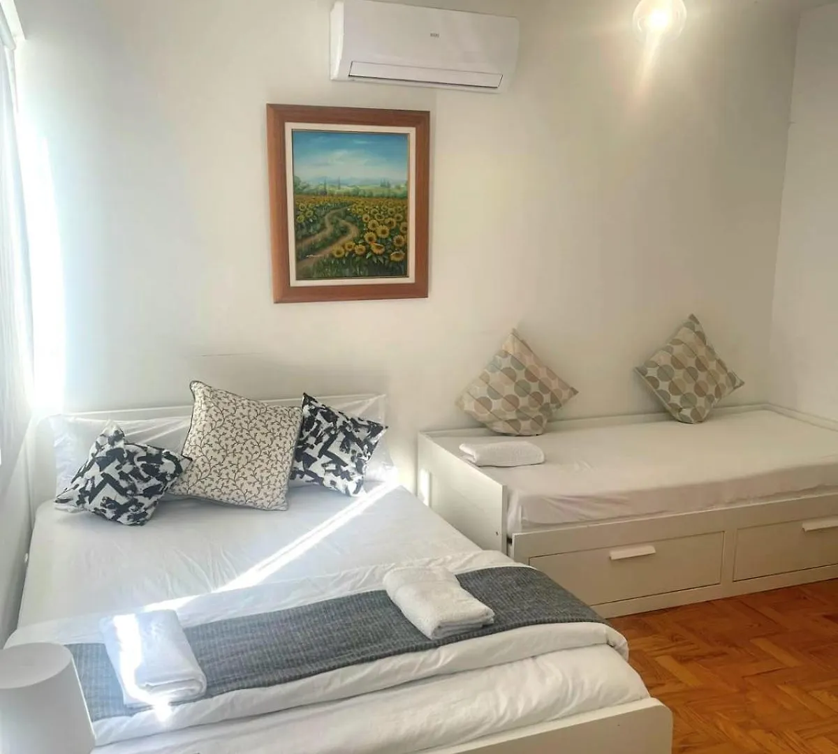 Peers Guest House Cascais